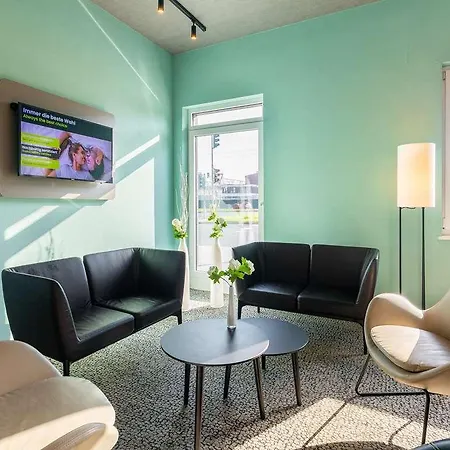 B&B Hotel Neuss מלון ניאוס