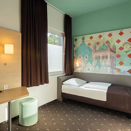 B&B Hotel Neuss Отель 3*