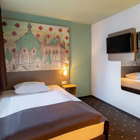 מלון B&B Hotel Neuss ניאוס