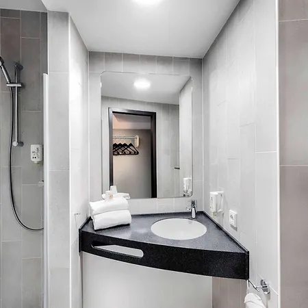 B&B Hotel Neuss 3*