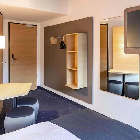 Отель B&B Hotel Neuss 3*