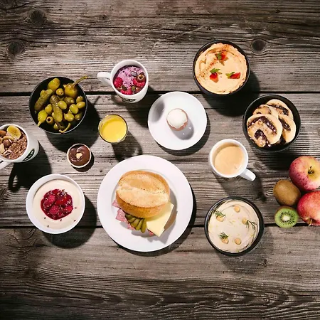 B&B Hotel Neuss מלון ניאוס