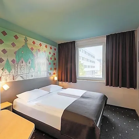 Otel B&B Hotel Neuss