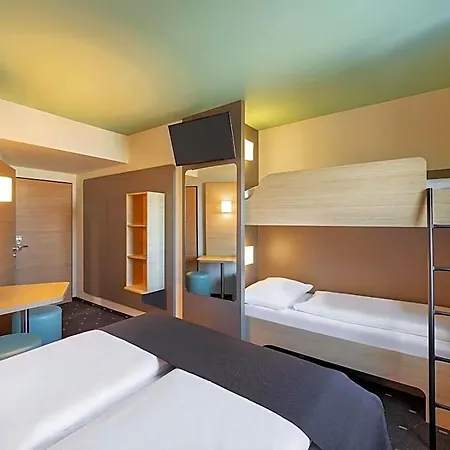 B&B Hotel Neuss Otel