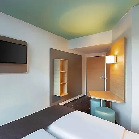 B&B Hotel Neuss Otel