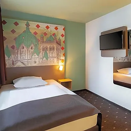 B&B Hotel Neuss Otel