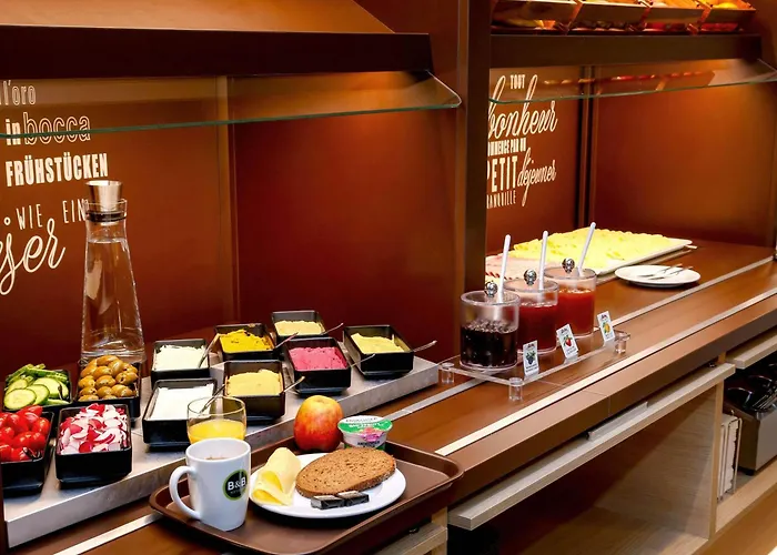 Отель B&B Hotel Neuss 3*