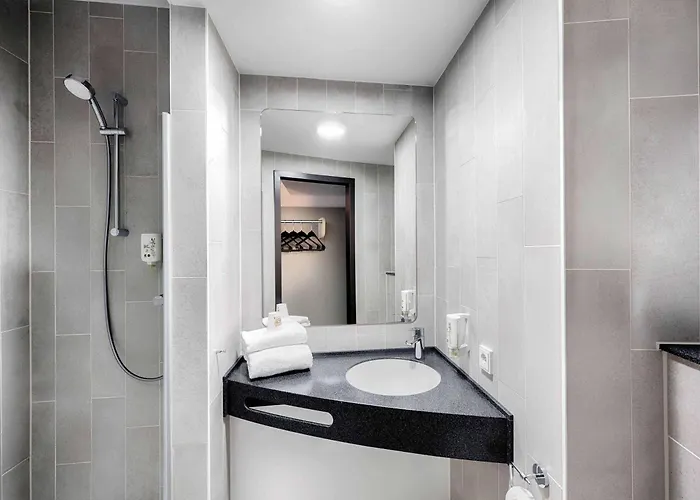 B&B Hotel Neuss 3*